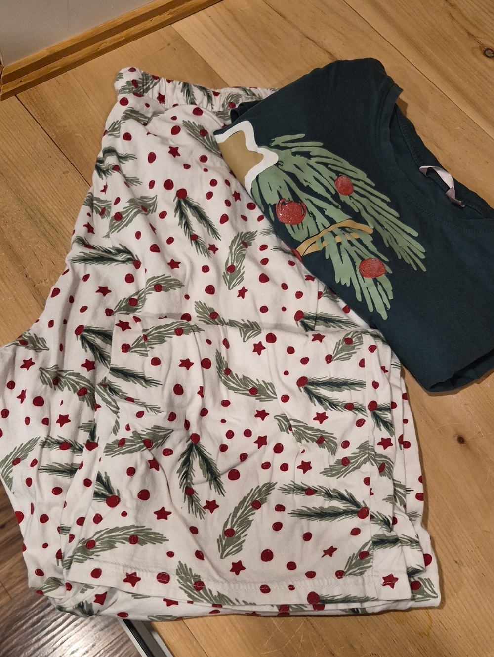 💙 La Vie En Rose - Holiday Pine Print Pajama Set